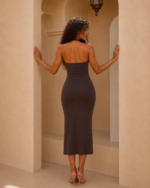 Latte slim fit κολακευτικό φόρεμα καφέ - Image 2